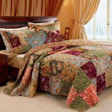 Load image into Gallery viewer, King 100% Cotton Floral Paisley Quilt Set w/ 2 Shams & 2 Pillows