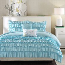 Load image into Gallery viewer, Light Blue Full/Queen 5-Piece Comforter Set w/ 2 Shams &amp; 2 Pillows
